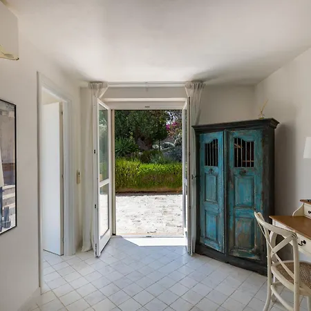 Helorus - Gioi Con Piscina Noto