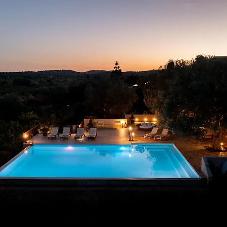 Helorus - Gioi Con Piscina Villa *
