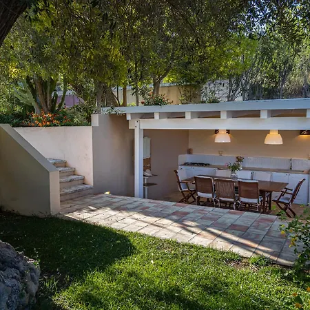 Villa Helorus - Gioi Con Piscina