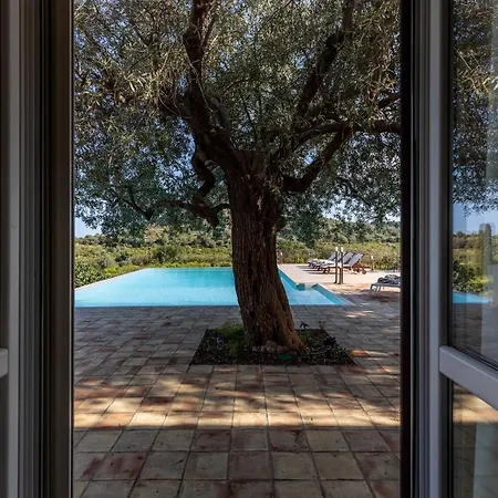 Helorus - Gioi Con Piscina Villa *